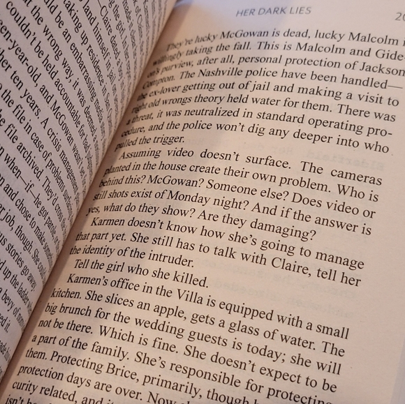 J.T. ELLISON PAPERBACKS, Lot of 2 Great Reads - Picture 5 of 12